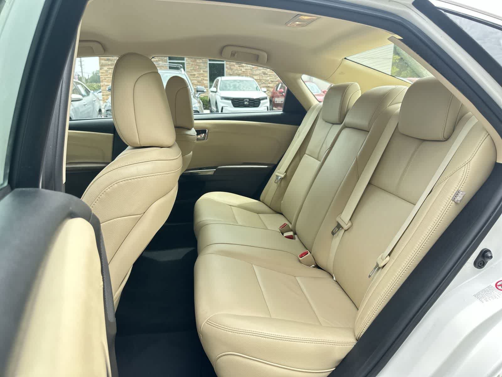 Used 2016 Toyota Avalon XLE FWD image 16