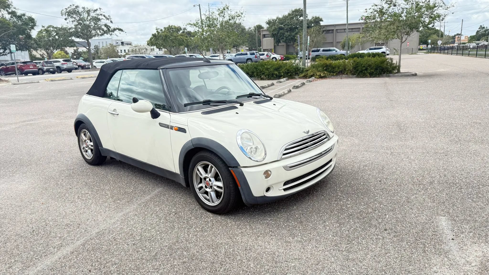 Used 2007 MINI Cooper Convertible FWD image 4