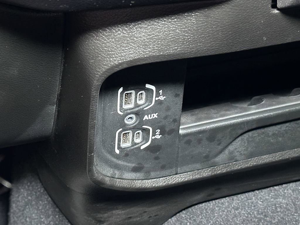 Used 2024 RAM 2500 Big Horn w/ Bed Utility Group image 40