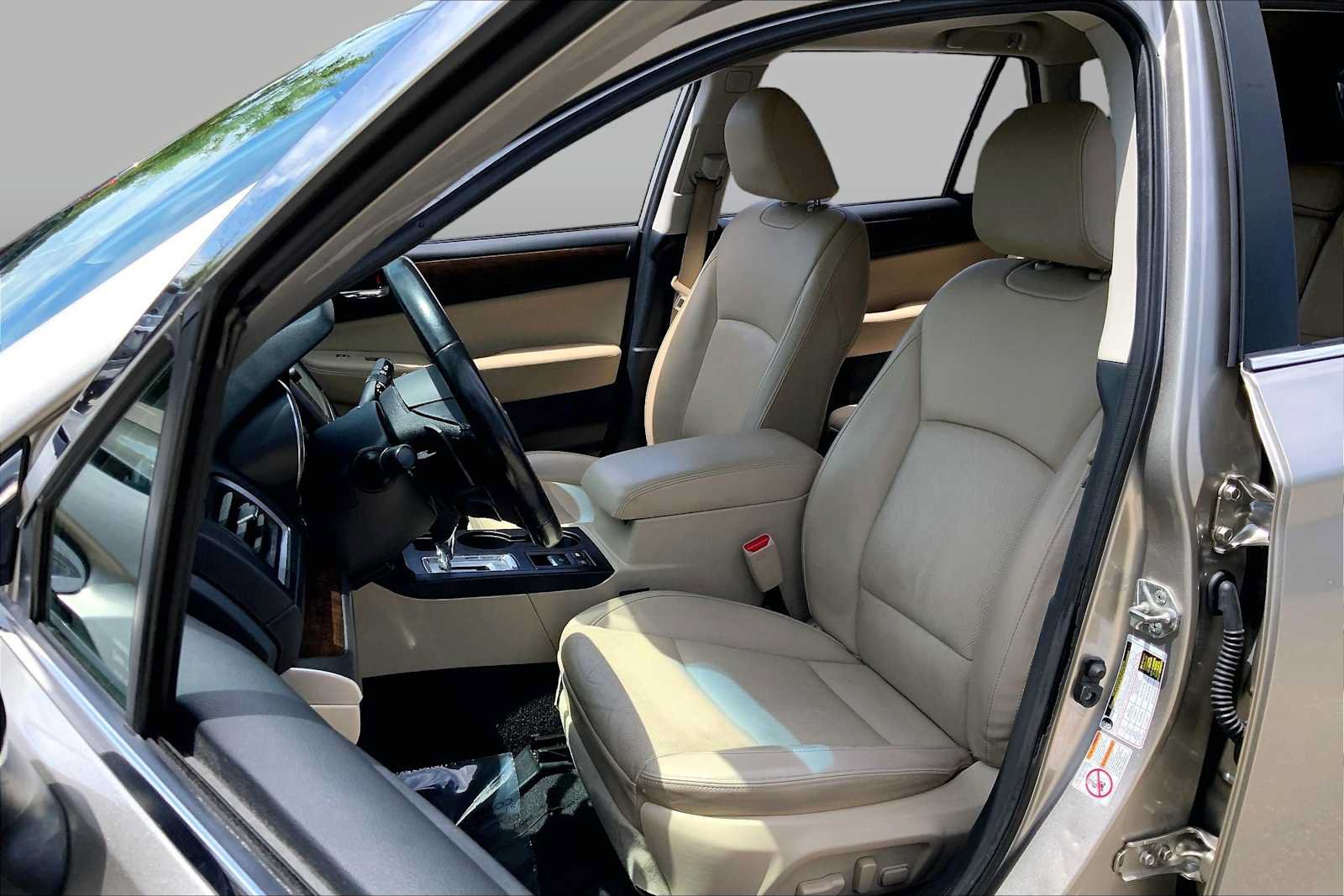 Used 2015 Subaru Outback 2.5i Limited AWD/4WD image 9
