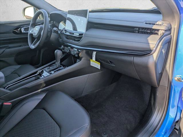 New 2026 Jeep Compass Latitude image 16