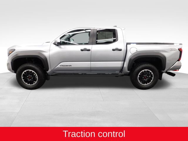 Used 2024 Toyota Tacoma TRD Off-Road image 5