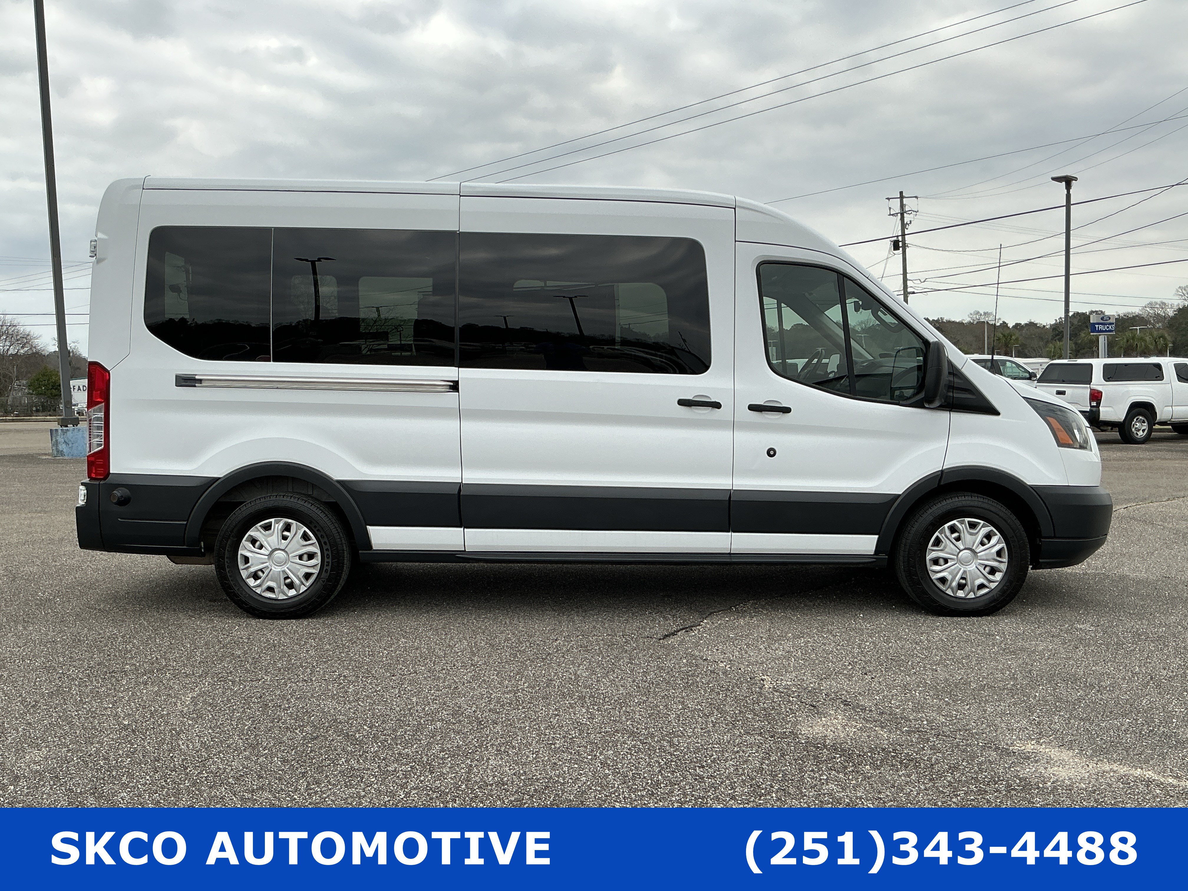 Used 2016 Ford Transit 350 XL RWD image 6