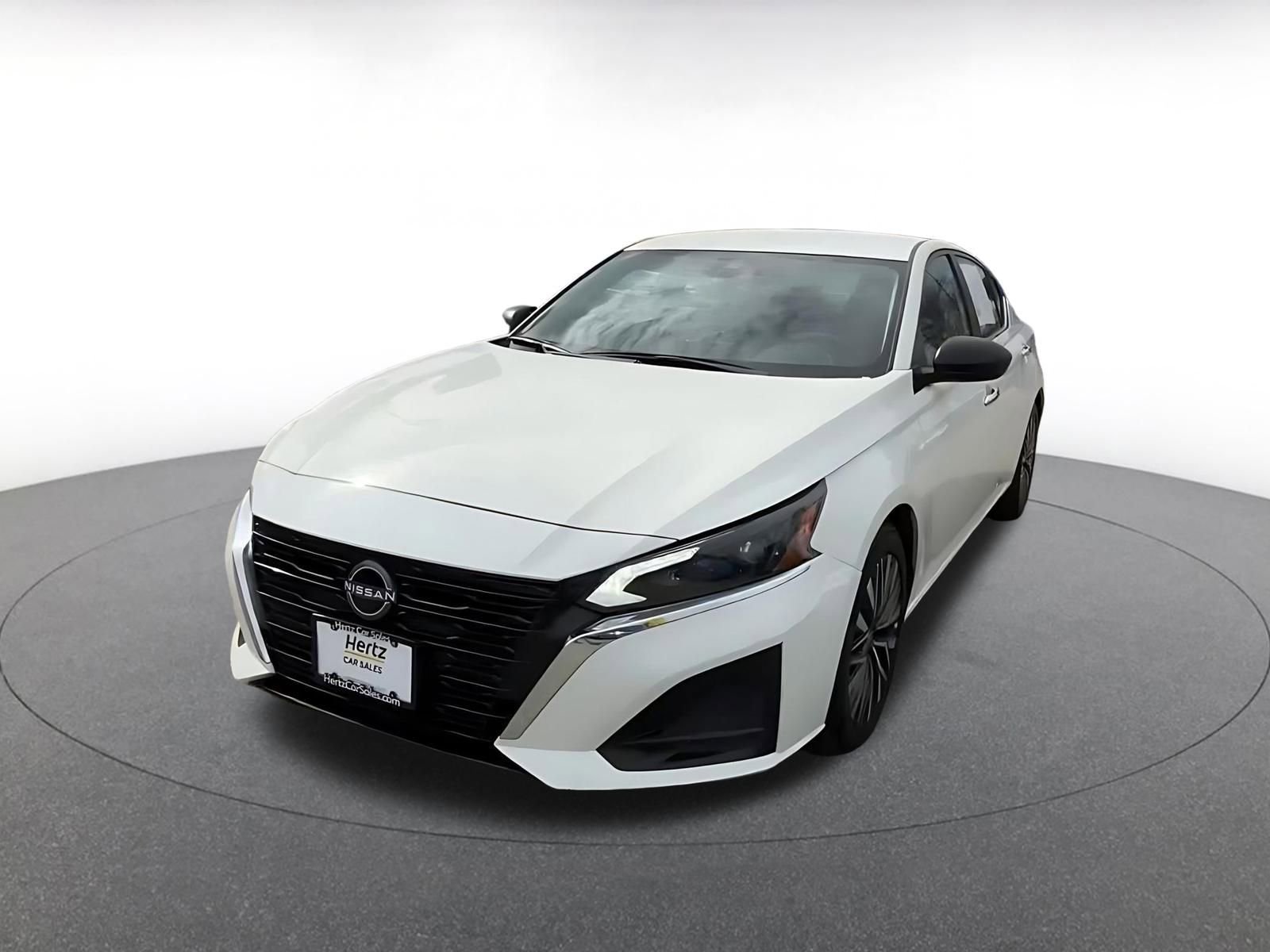 Used 2025 Nissan Altima 2.5 SV FWD image 7
