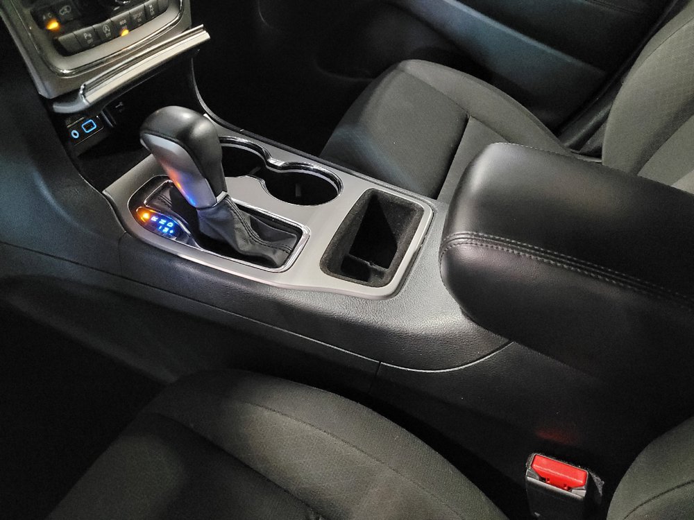 Used 2018 Jeep Grand Cherokee Laredo AWD/4WD image 26