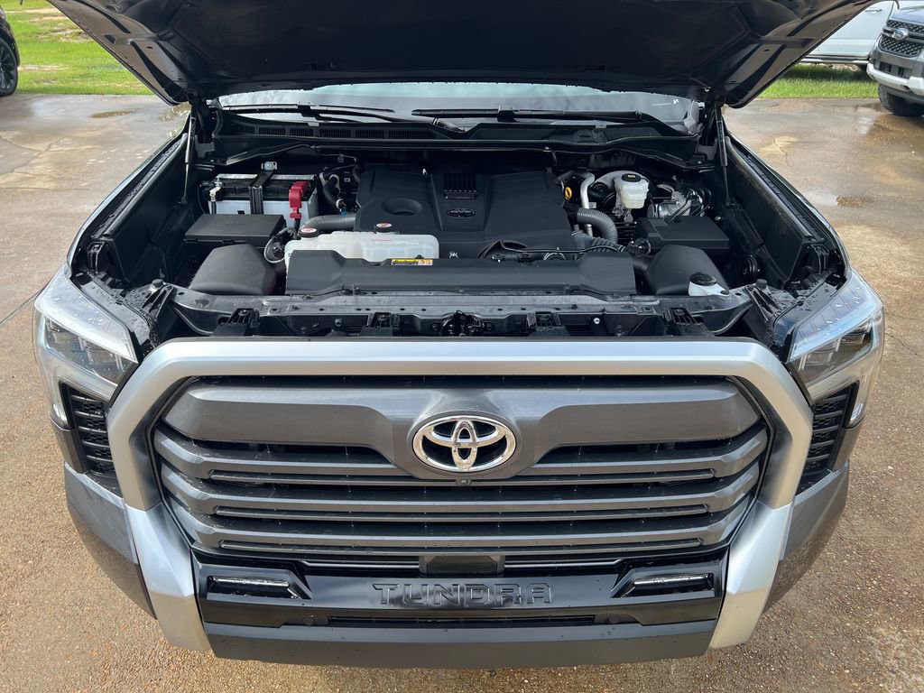 Used 2024 Toyota Tundra Limited AWD/4WD image 18