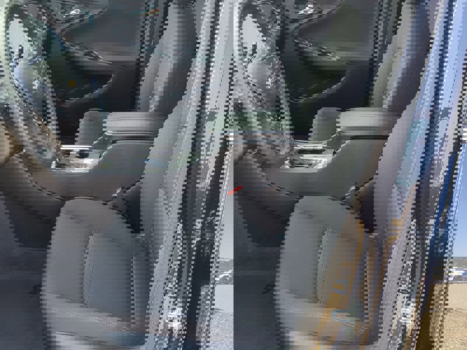 Used 2023 Chevrolet Malibu LT image 16