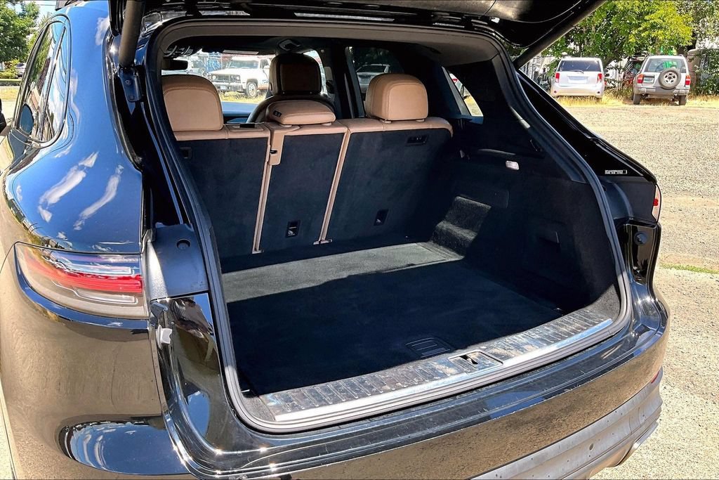 Used 2019 Porsche Cayenne AWD/4WD image 34