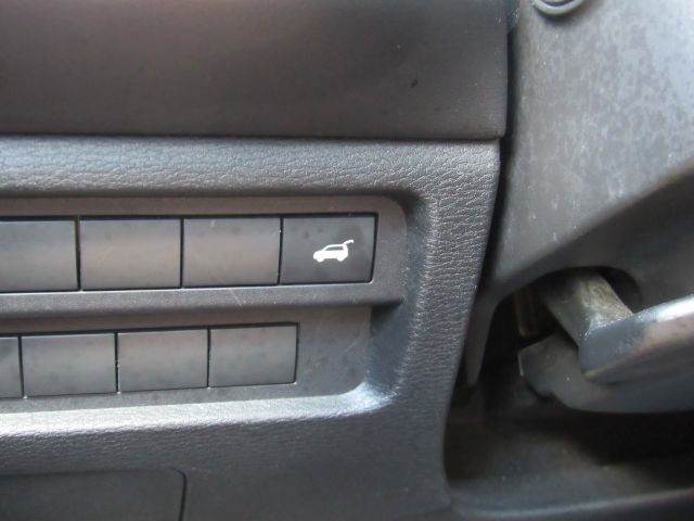 Used 2023 Mitsubishi Outlander SE image 38