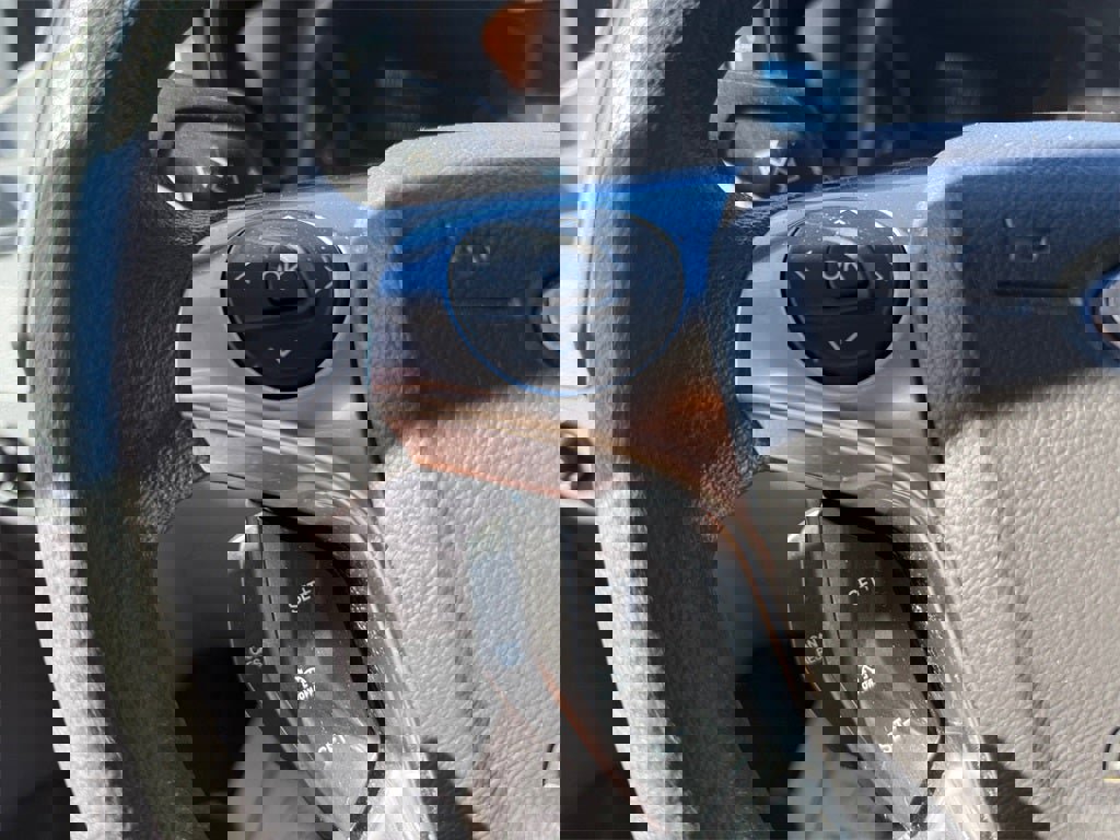 Used 2017 Ford Transit 350 XLT image 19