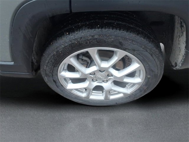 Used 2023 Jeep Compass Latitude w/ Sun and Sound Group image 7