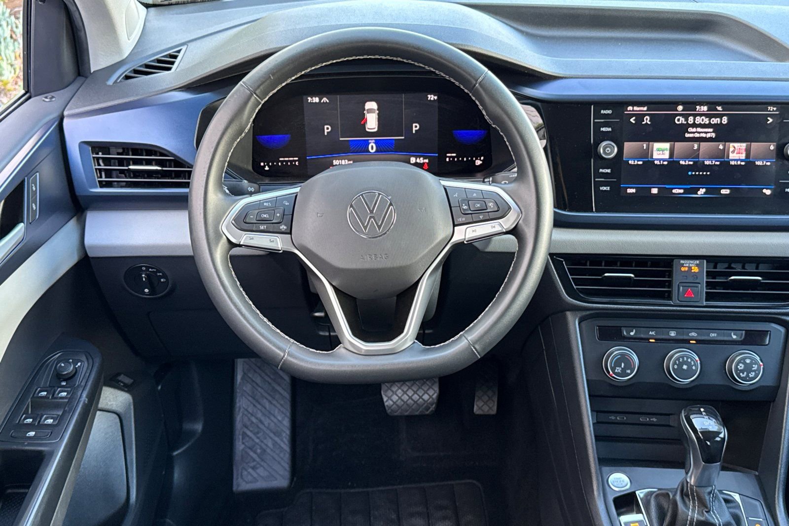 Used 2022 Volkswagen Taos SE image 14