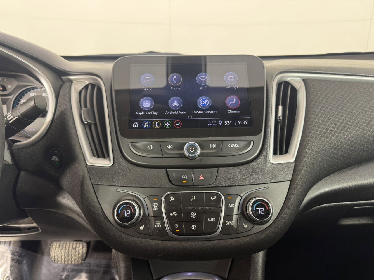 Used 2022 Chevrolet Malibu LT image 17