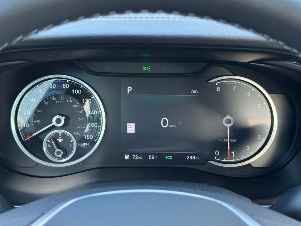 Used 2026 Genesis G70 2.5T image 2