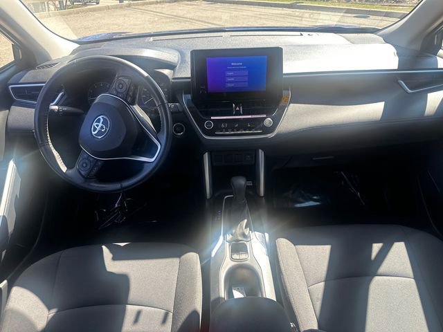 Used 2023 Toyota Corolla Cross LE w/ Moonroof Package image 20