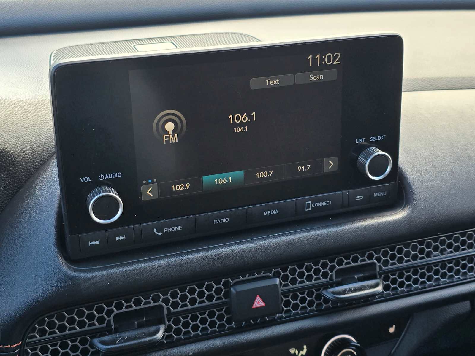 Used 2025 Honda HR-V Sport image 26