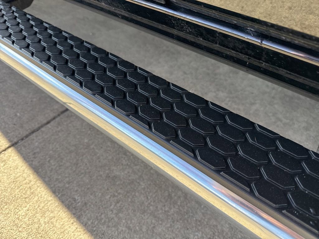 Used 2021 RAM 1500 Laramie w/ Sport Appearance Package image 11