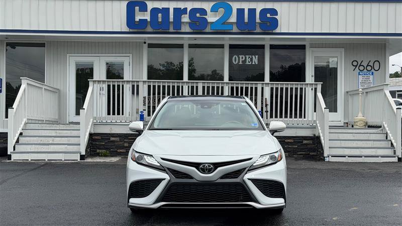 Used 2022 Toyota Camry XSE FWD image 10