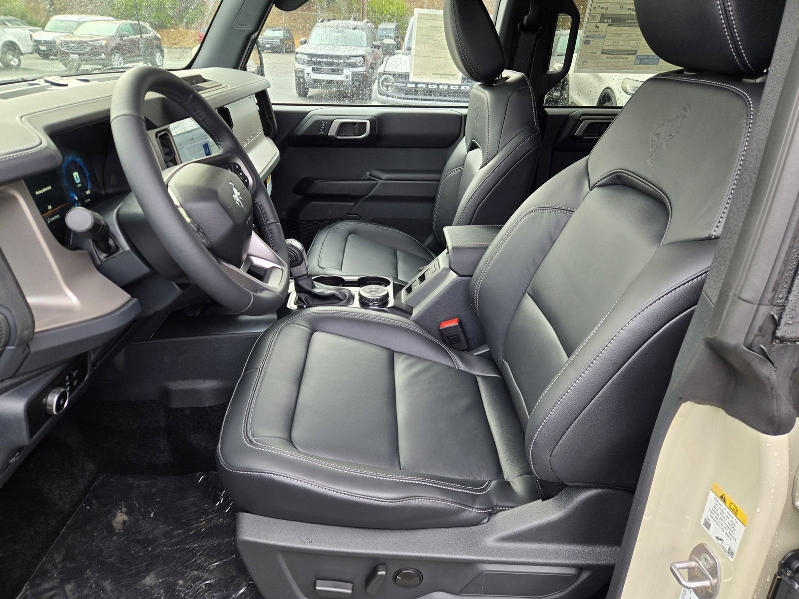 New 2026 Ford Bronco Outer Banks AWD/4WD image 8