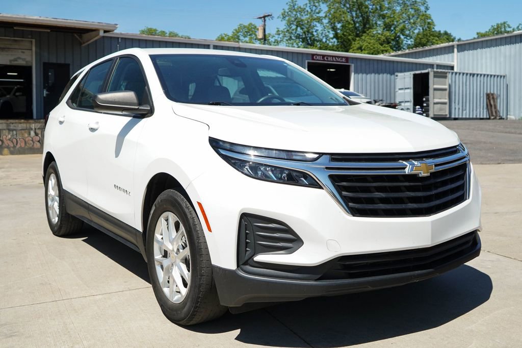 Used 2022 Chevrolet Equinox LS FWD image 34