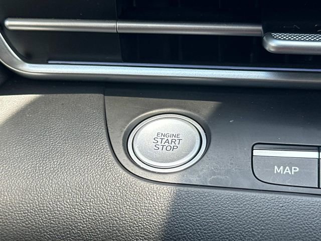 Used 2024 Hyundai Elantra SEL w/ Convenience Package image 29