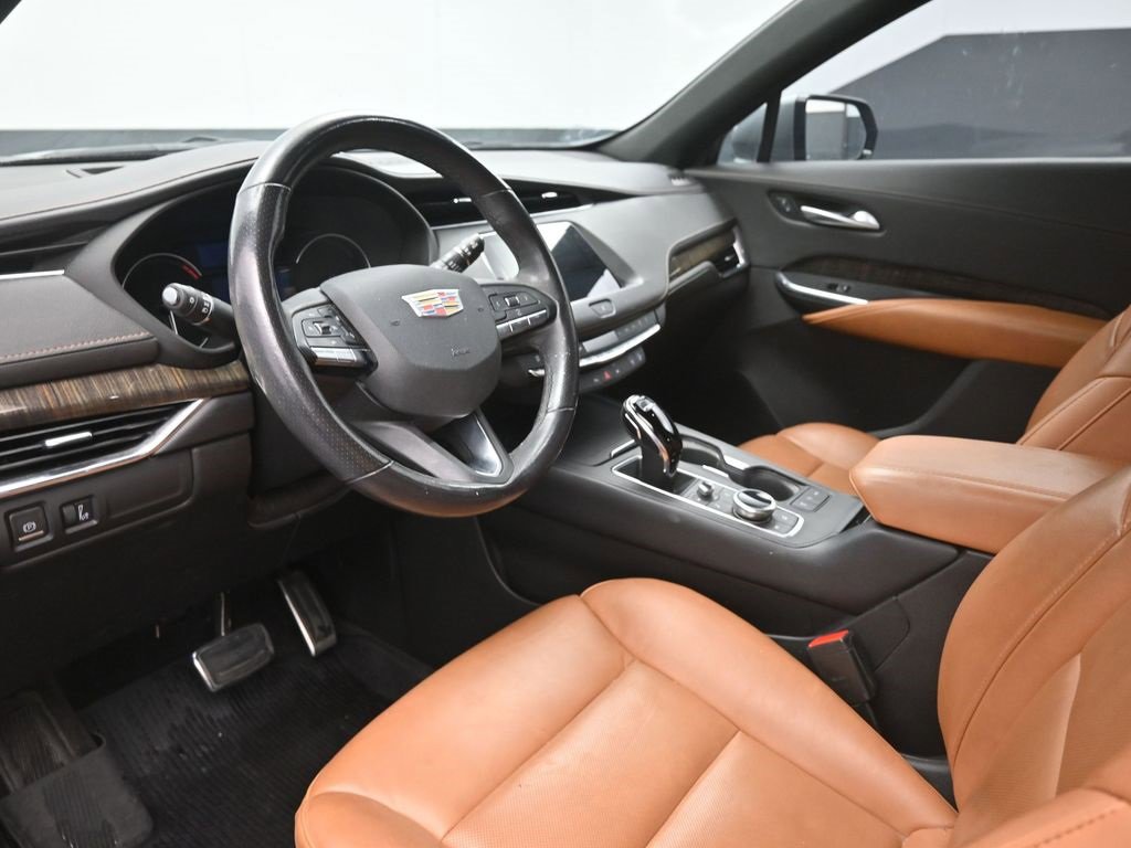 Used 2023 Cadillac XT4 Sport image 18