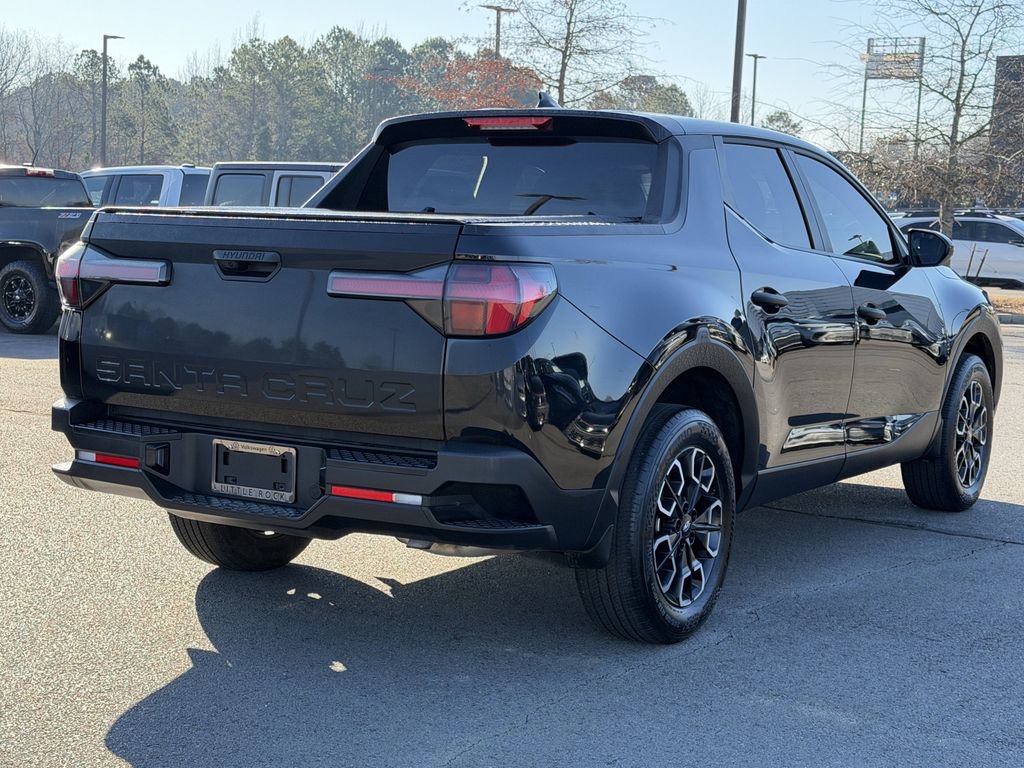 Used 2023 Hyundai Santa Cruz SE image 5
