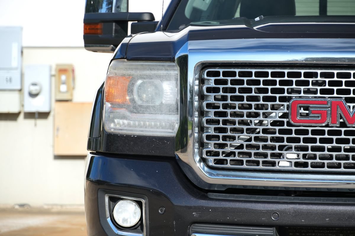 Used 2016 GMC Sierra 3500 Denali w/ Duramax Plus Package AWD/4WD image 20