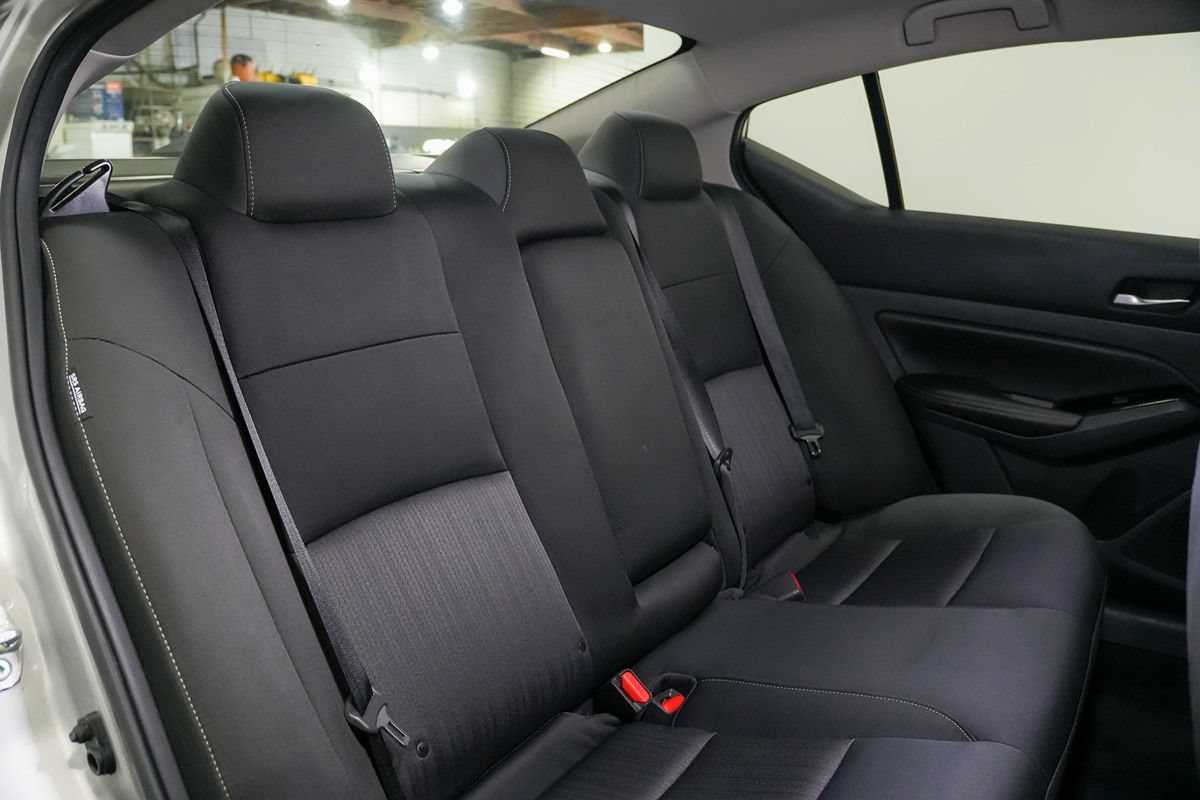 Used 2021 Nissan Altima 2.5 SV FWD image 23