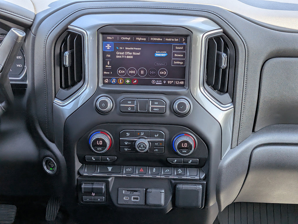 Used 2022 Chevrolet Silverado 2500 LTZ w/ Gooseneck/5TH Wheel Package AWD/4WD image 17