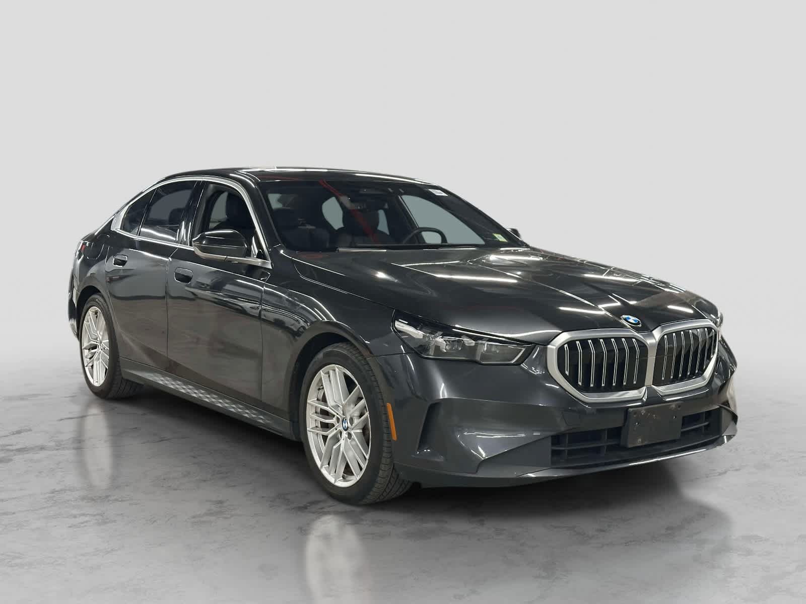 Used 2024 BMW 530i xDrive w/ Convenience Package AWD/4WD image 7