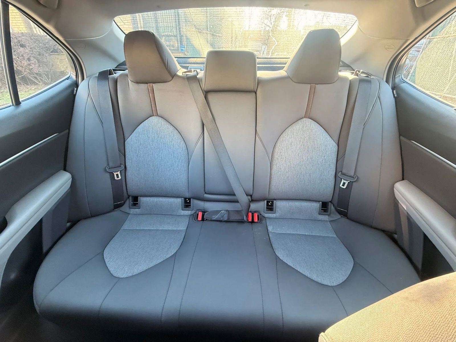 Used 2018 Toyota Camry LE w/ Protection Package (Q2) FWD image 24