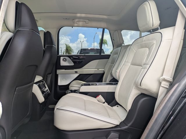 Used 2023 Lincoln Aviator Black Label Grand Touring w/ Class IV Trailer Tow Package AWD/4WD image 19