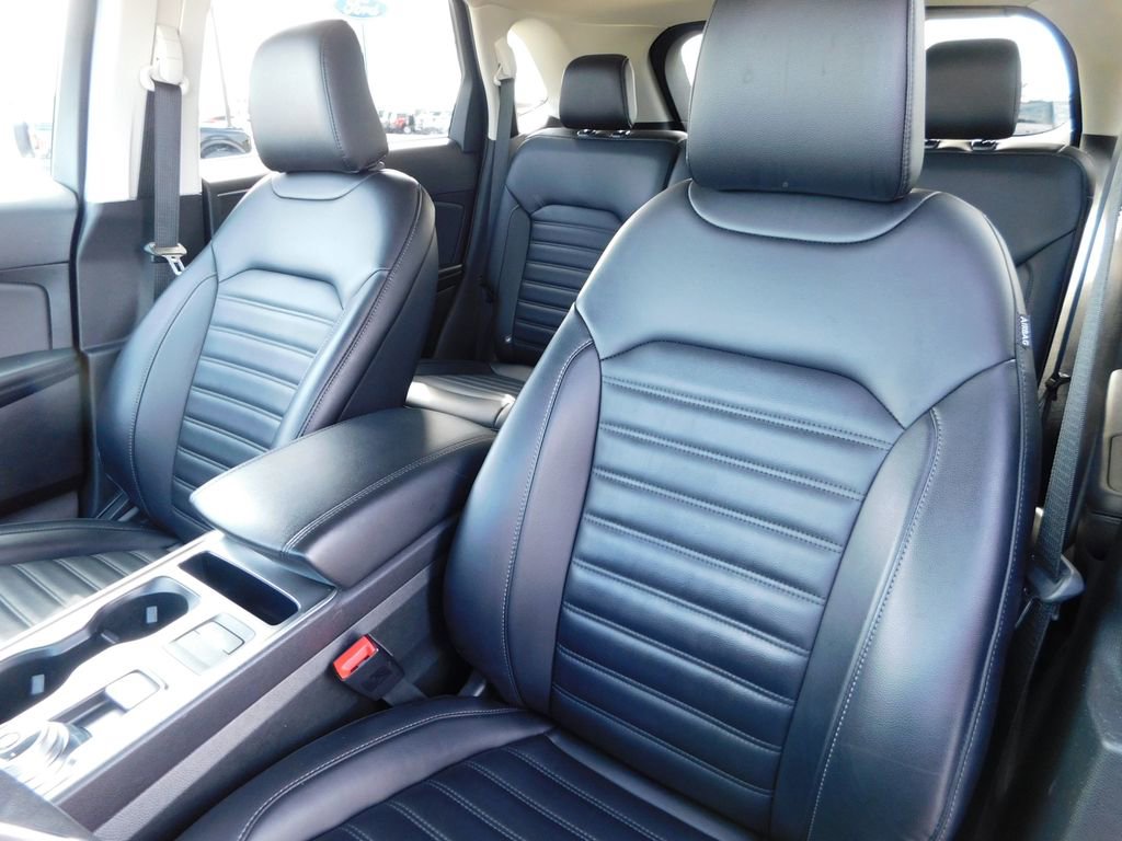 Used 2024 Ford Edge SEL w/ Convenience Package image 15