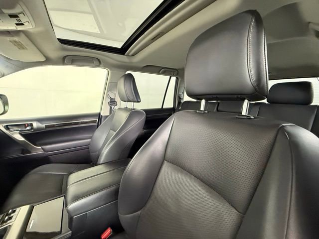 Used 2015 Lexus GX 460 AWD/4WD image 9