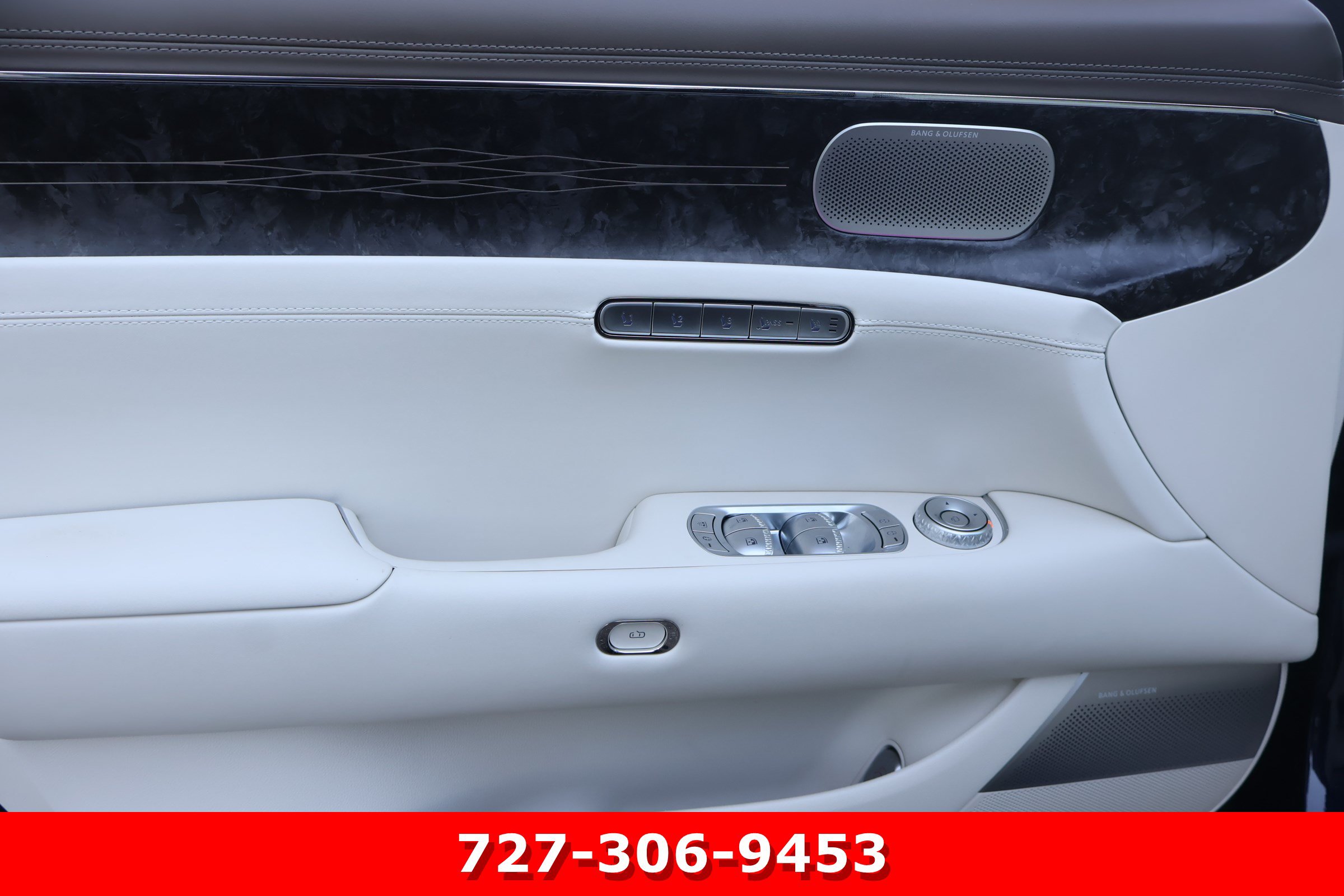 Used 2025 Genesis G90 3.5T AWD/4WD image 14