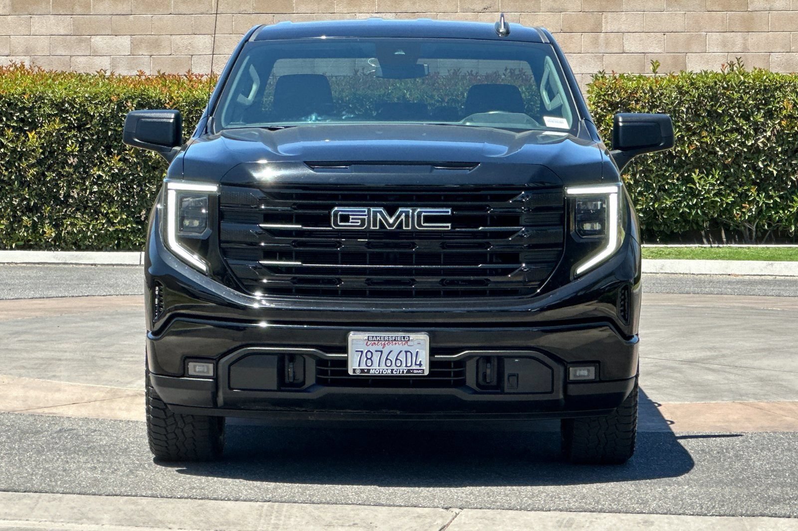 Certified 2023 GMC Sierra 1500 Elevation w/ X31 Off-Road Package AWD/4WD image 9