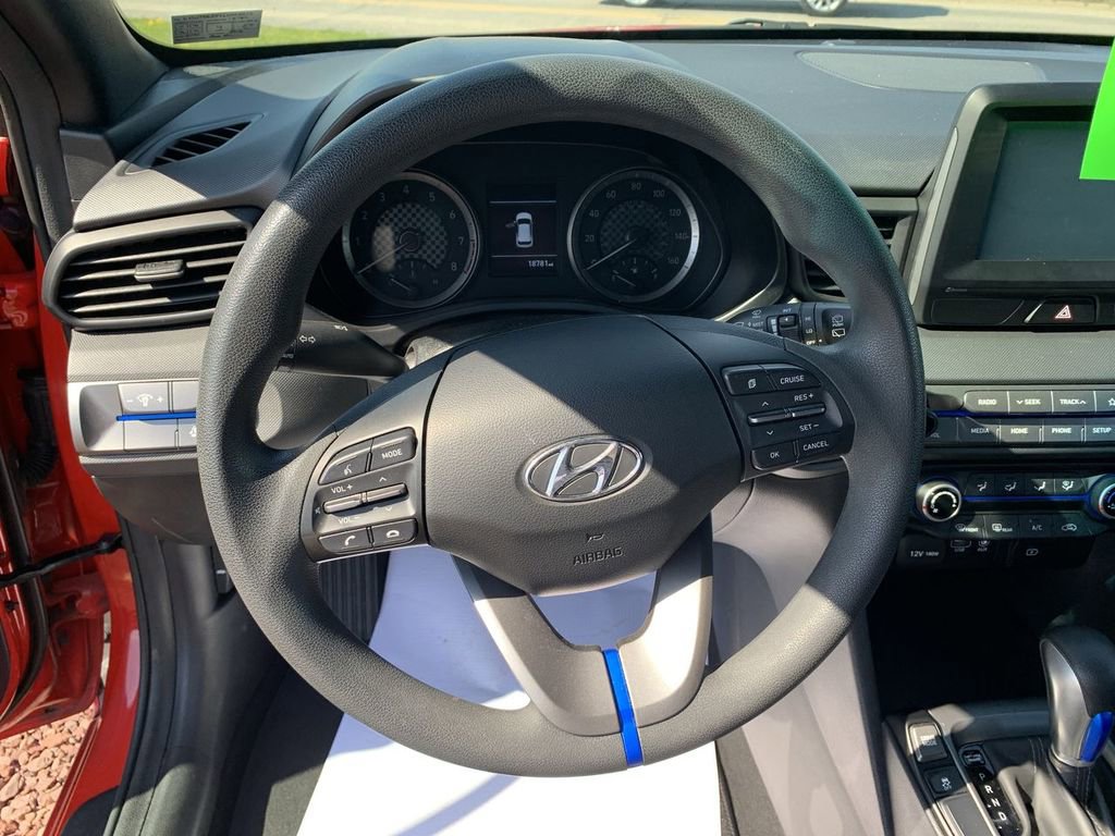 Used 2020 Hyundai Veloster 2.0 FWD image 15
