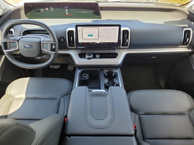 New 2026 Ford Expedition Active RWD image 8