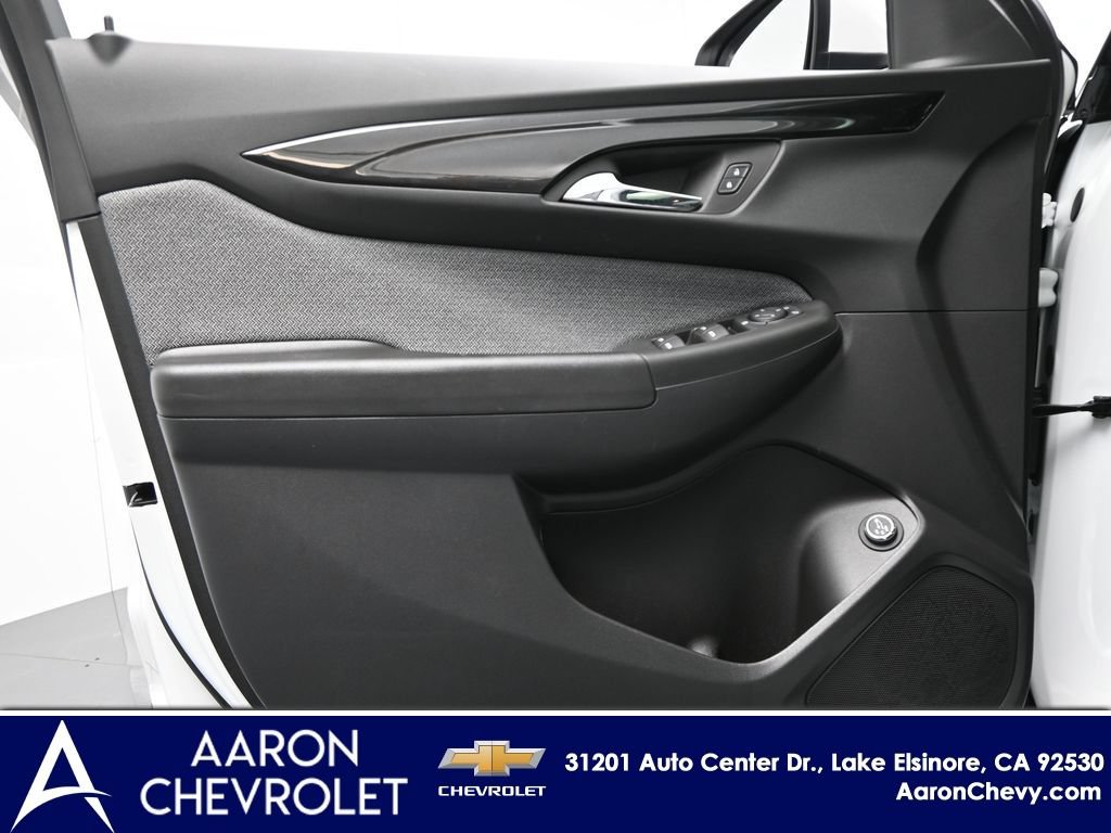 New 2025 Chevrolet TrailBlazer LT w/ Convenience Package AWD/4WD image 31