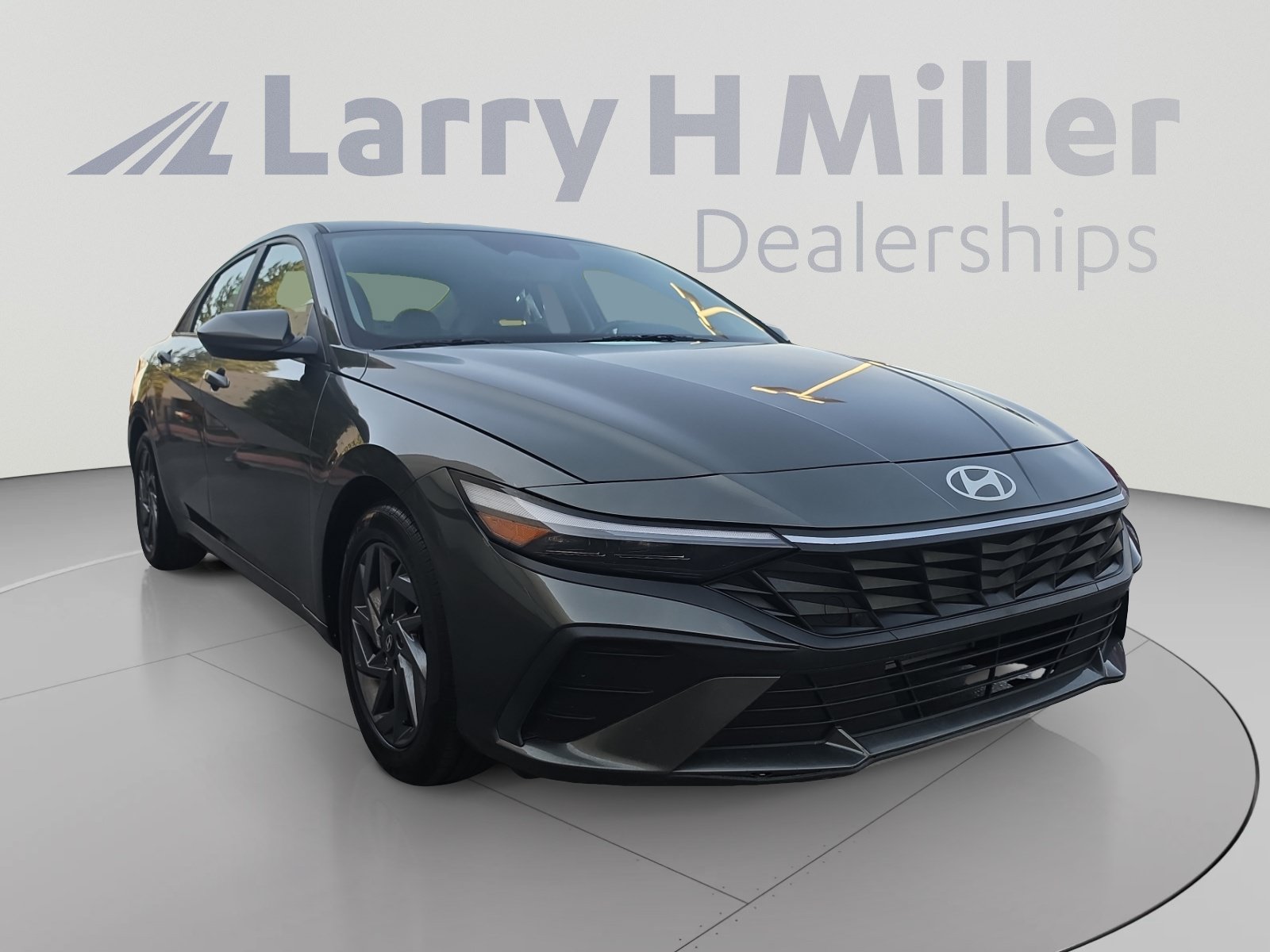 Used 2024 Hyundai Elantra SEL FWD image 7