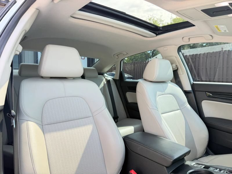Used 2022 Honda Civic Touring image 31