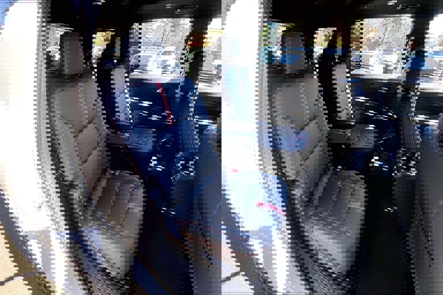 Used 2024 Chevrolet Traverse RS image 19