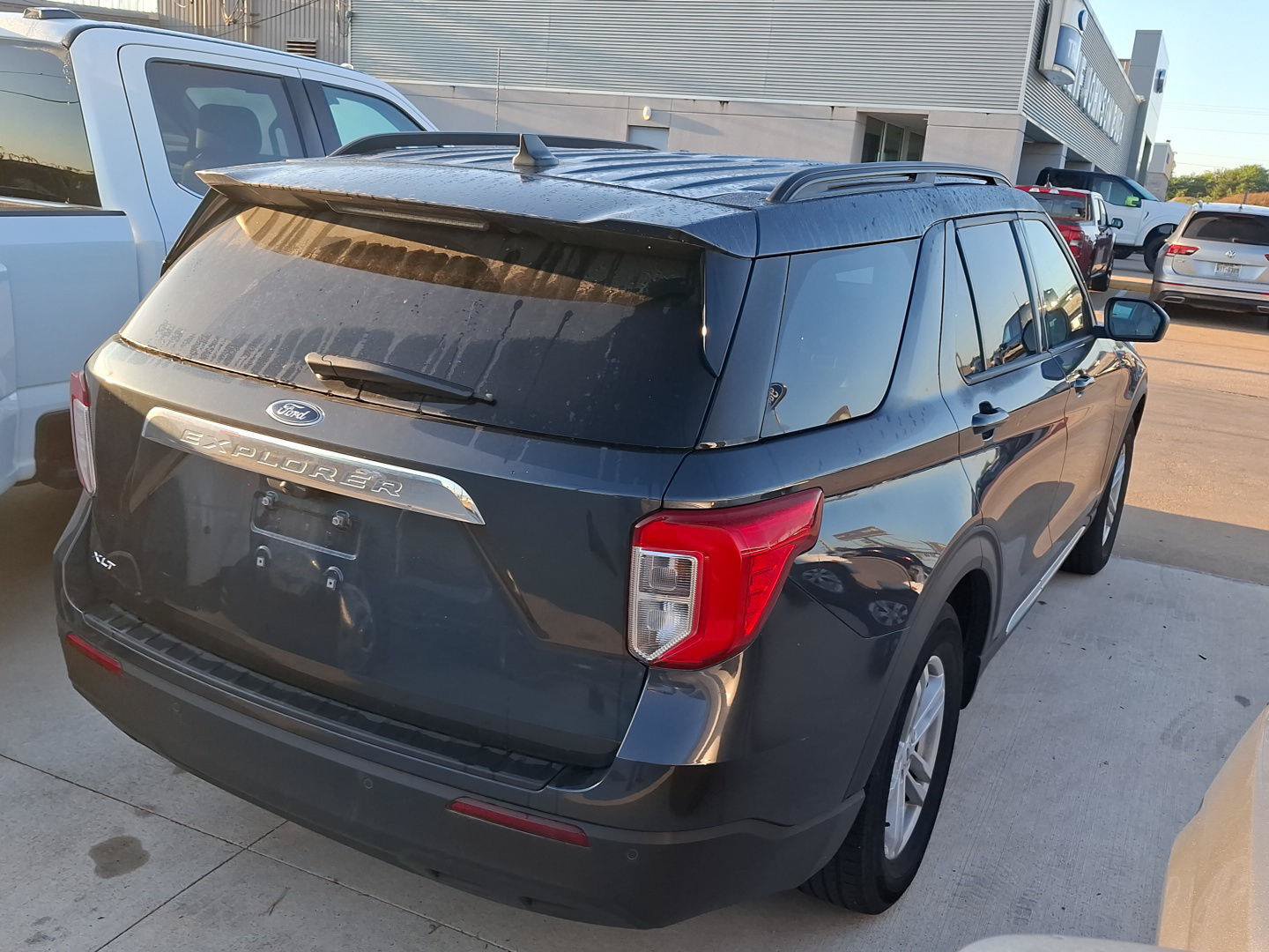 Used 2023 Ford Explorer XLT RWD image 28