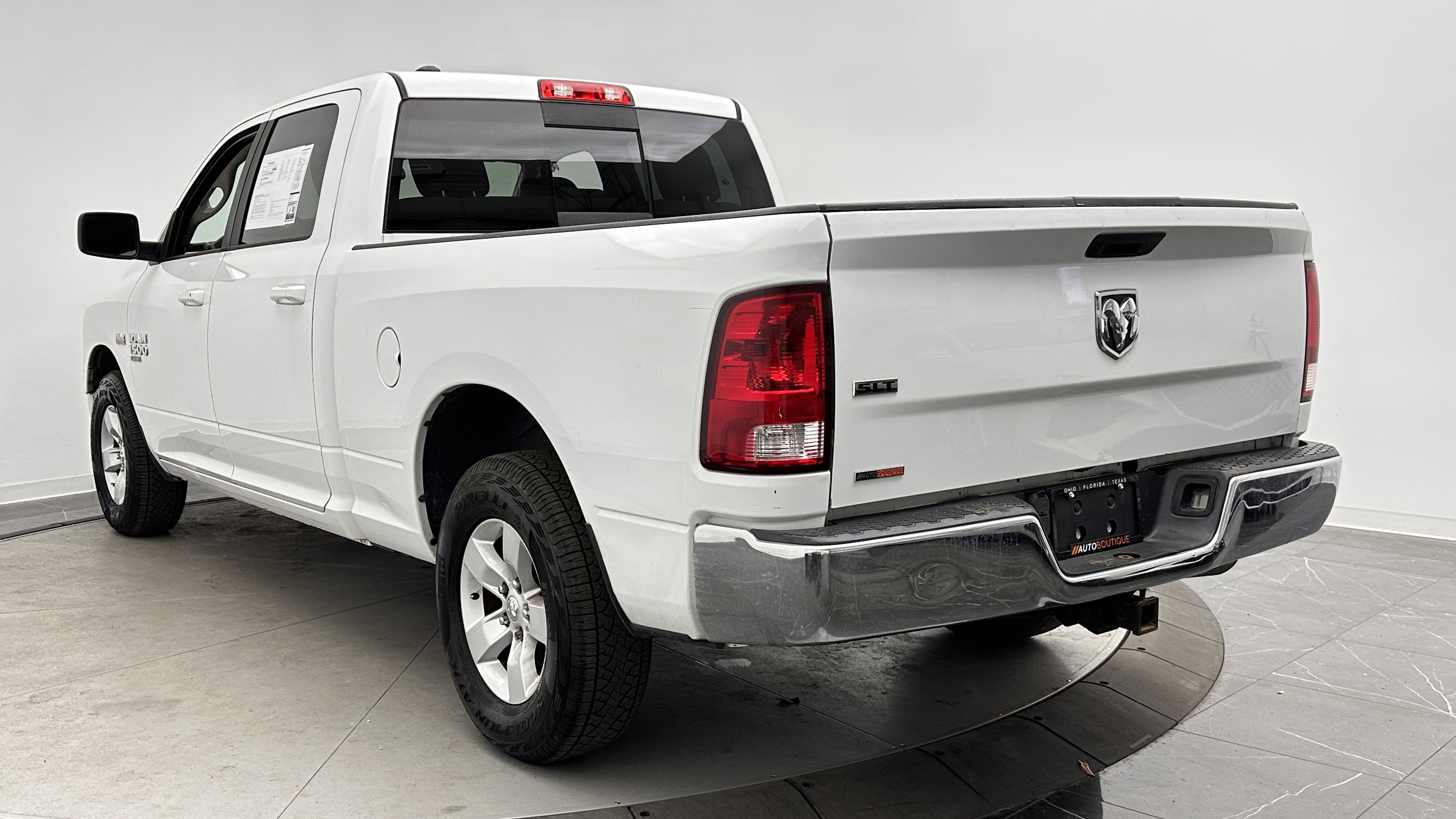 Used 2020 RAM 1500 Classic SLT image 5