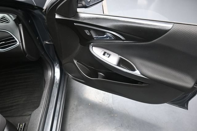 Used 2018 Chevrolet Malibu LT FWD image 37