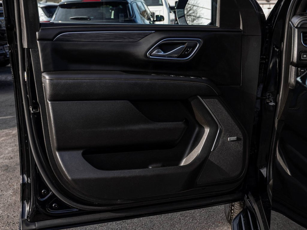 Used 2023 GMC Yukon SLT image 11