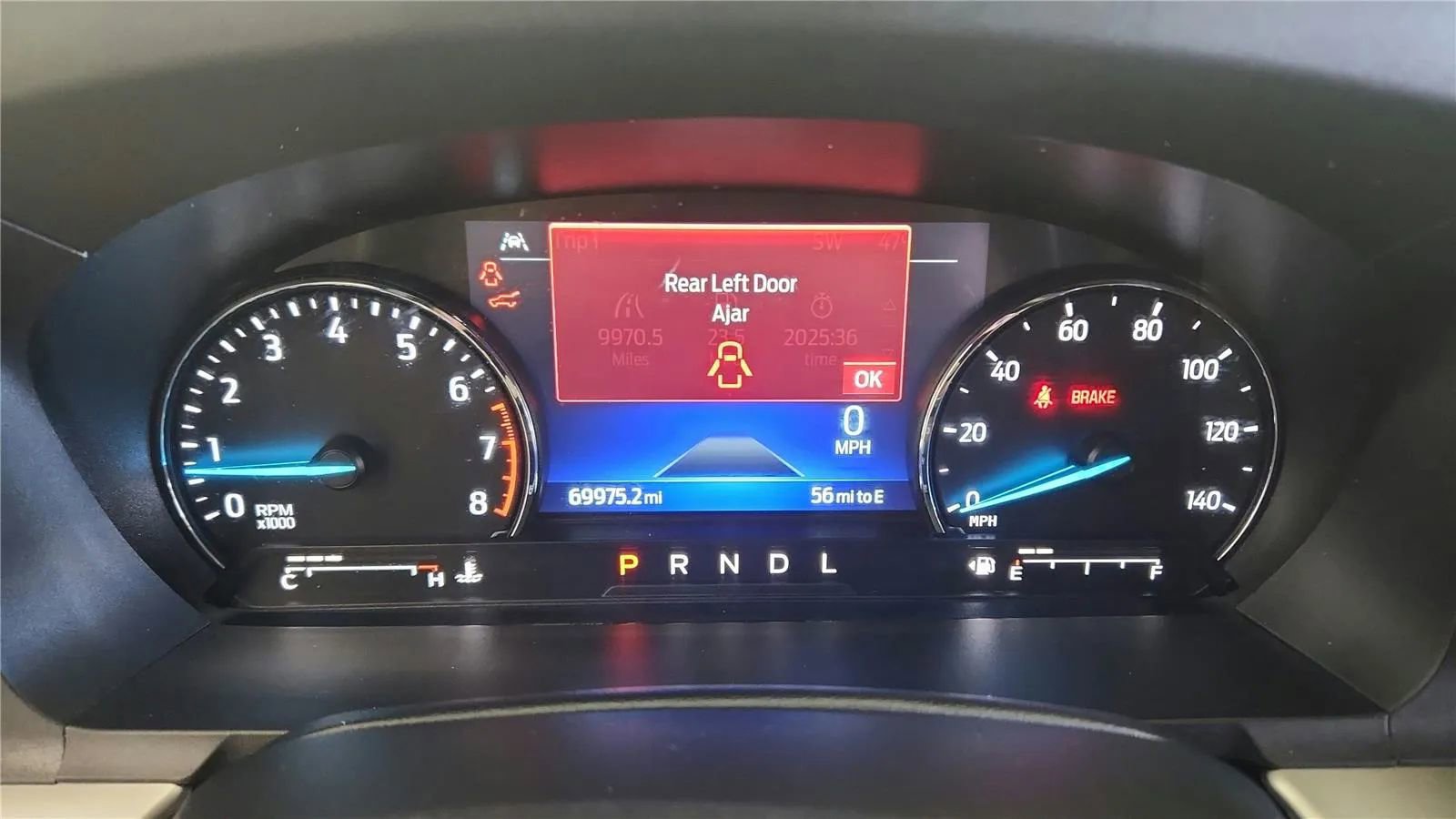 Used 2022 Ford Explorer XLT w/ Equipment Group 202A AWD/4WD image 25