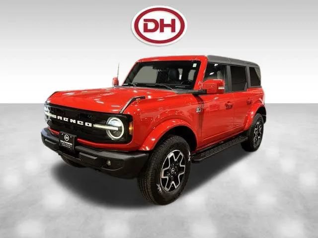 Used 2022 Ford Bronco Outer Banks AWD/4WD image 7