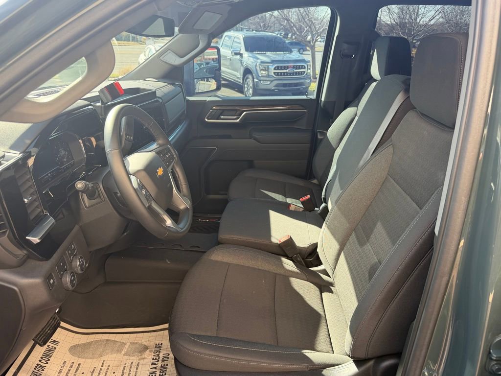 Used 2025 Chevrolet Silverado 2500 LT w/ All Star Edition image 15
